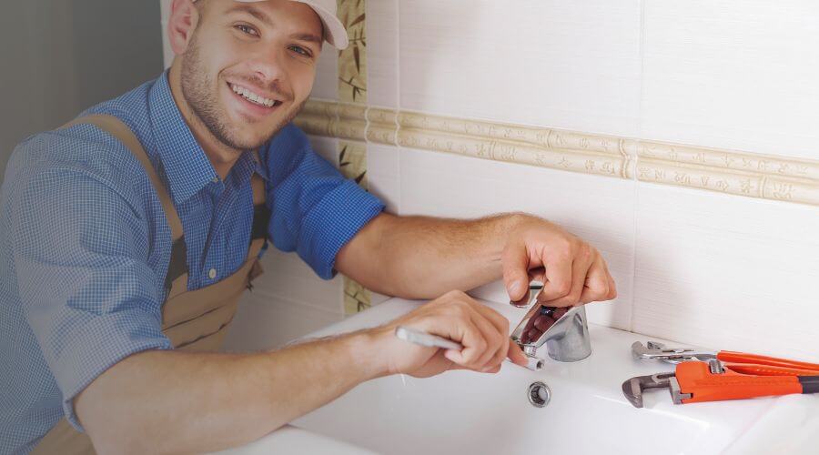 Handle or spout repair in Beckemeyer, IL